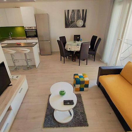 Apartment Punta Omiš Extérieur photo